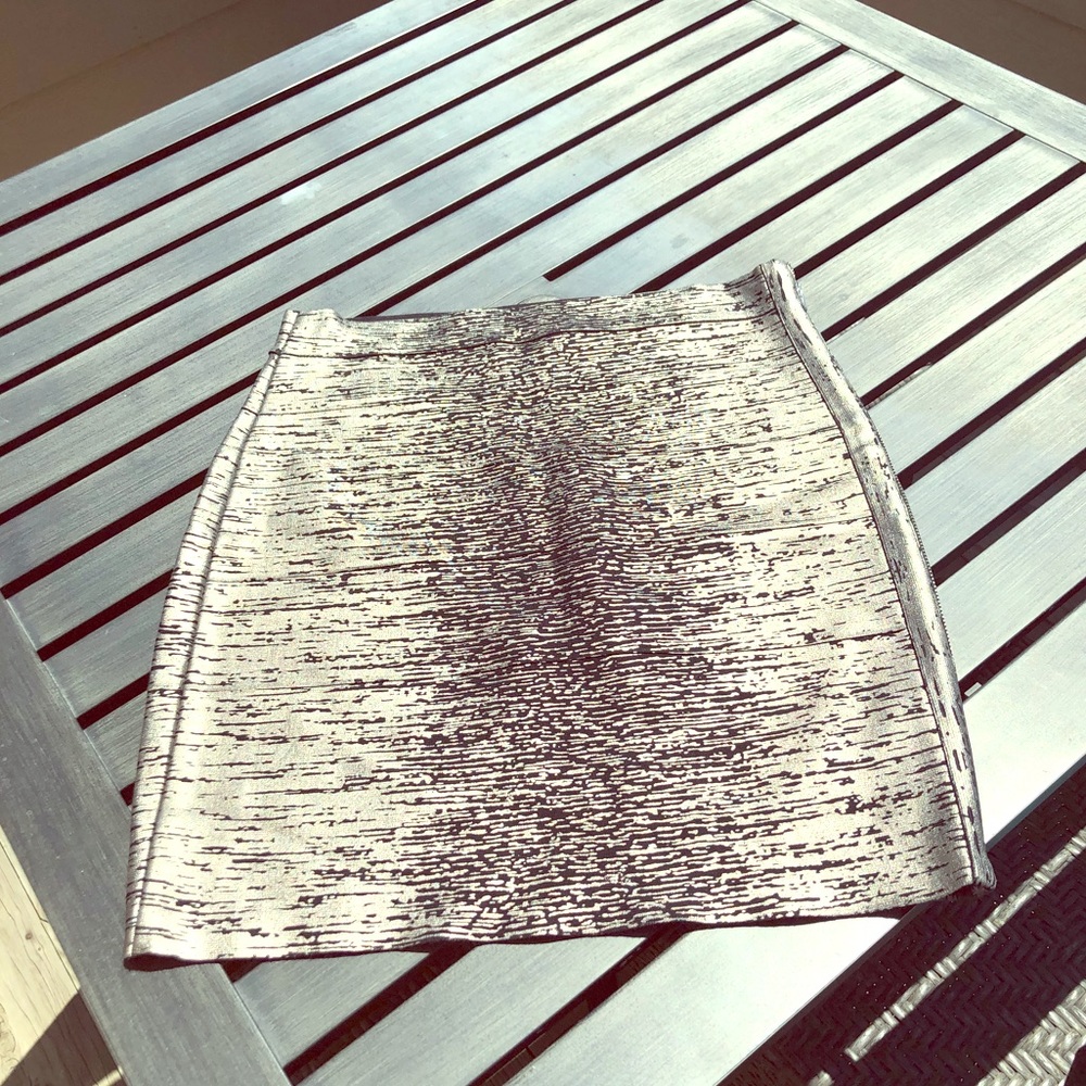 Michael Kors bandage metallic silver + black skirt